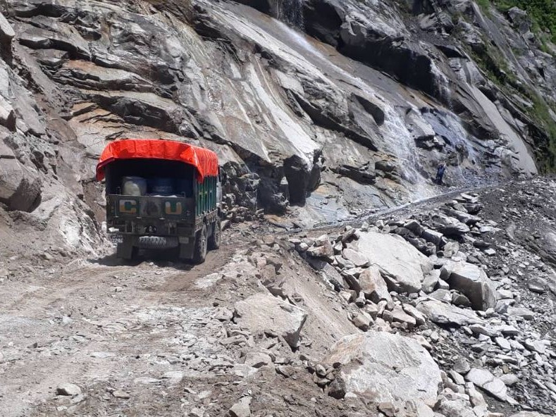 बेनी–जोमसोम सडक दैनिक १० घण्टा बन्द हुने